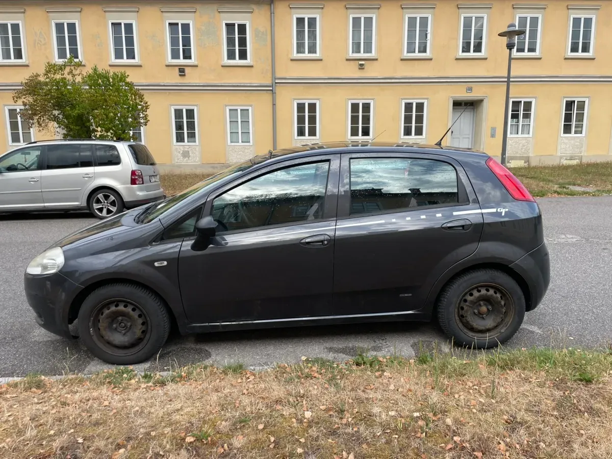 Fiat Punto 2008 photo 3