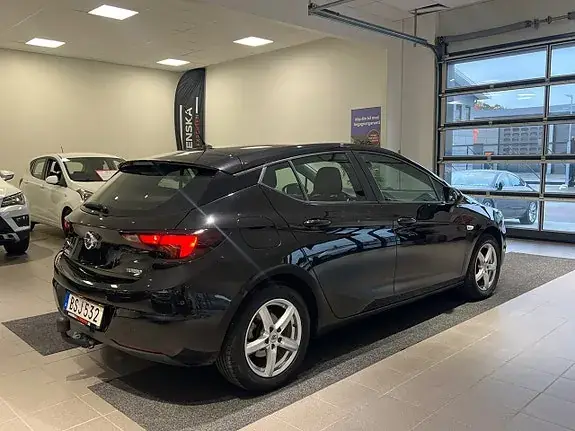 Opel Astra 2017 photo 3