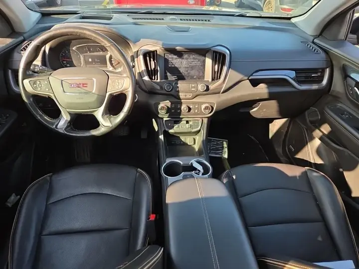 GMC Terrain 2022 photo 2