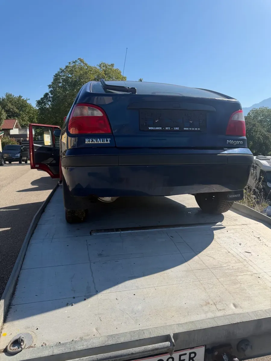 Renault Megane 2003 photo 2