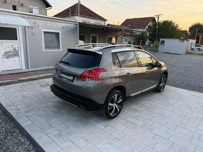 Peugeot 2008 2015 photo 2