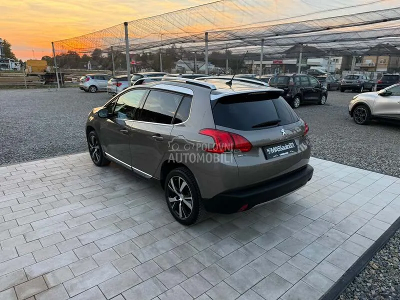 Peugeot 2008 2015 photo 3