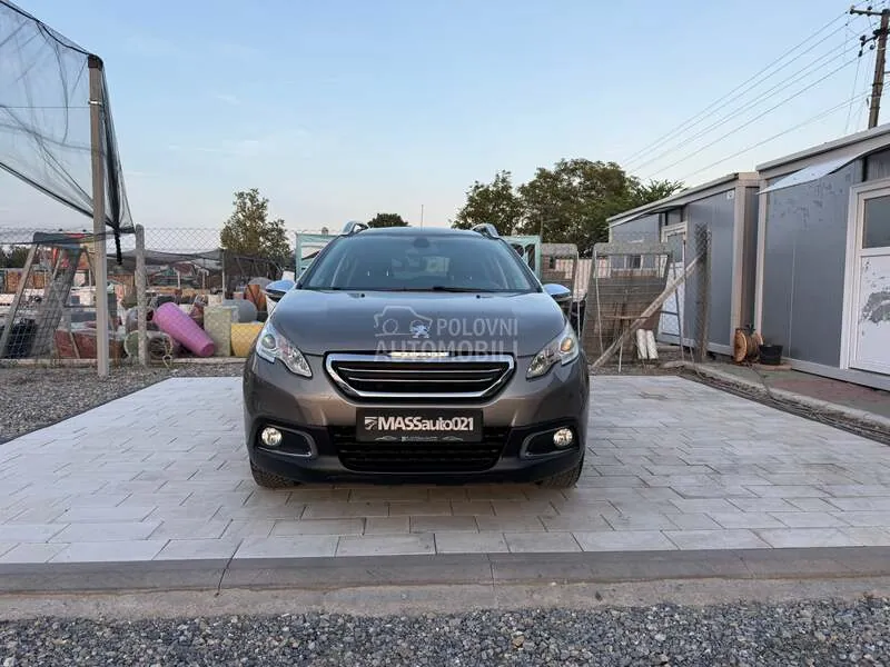 Peugeot 2008 2015 photo 5