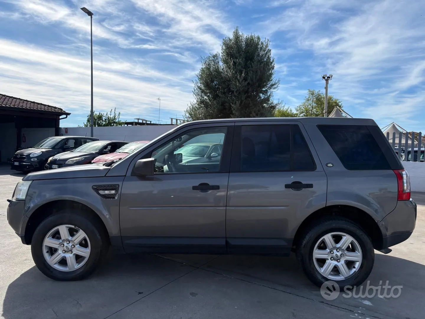 Land Rover Freelander 2009 photo 3