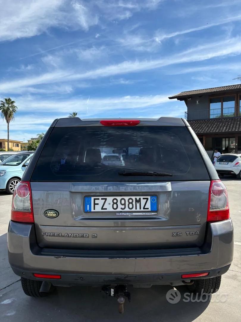 Land Rover Freelander 2009 photo 5