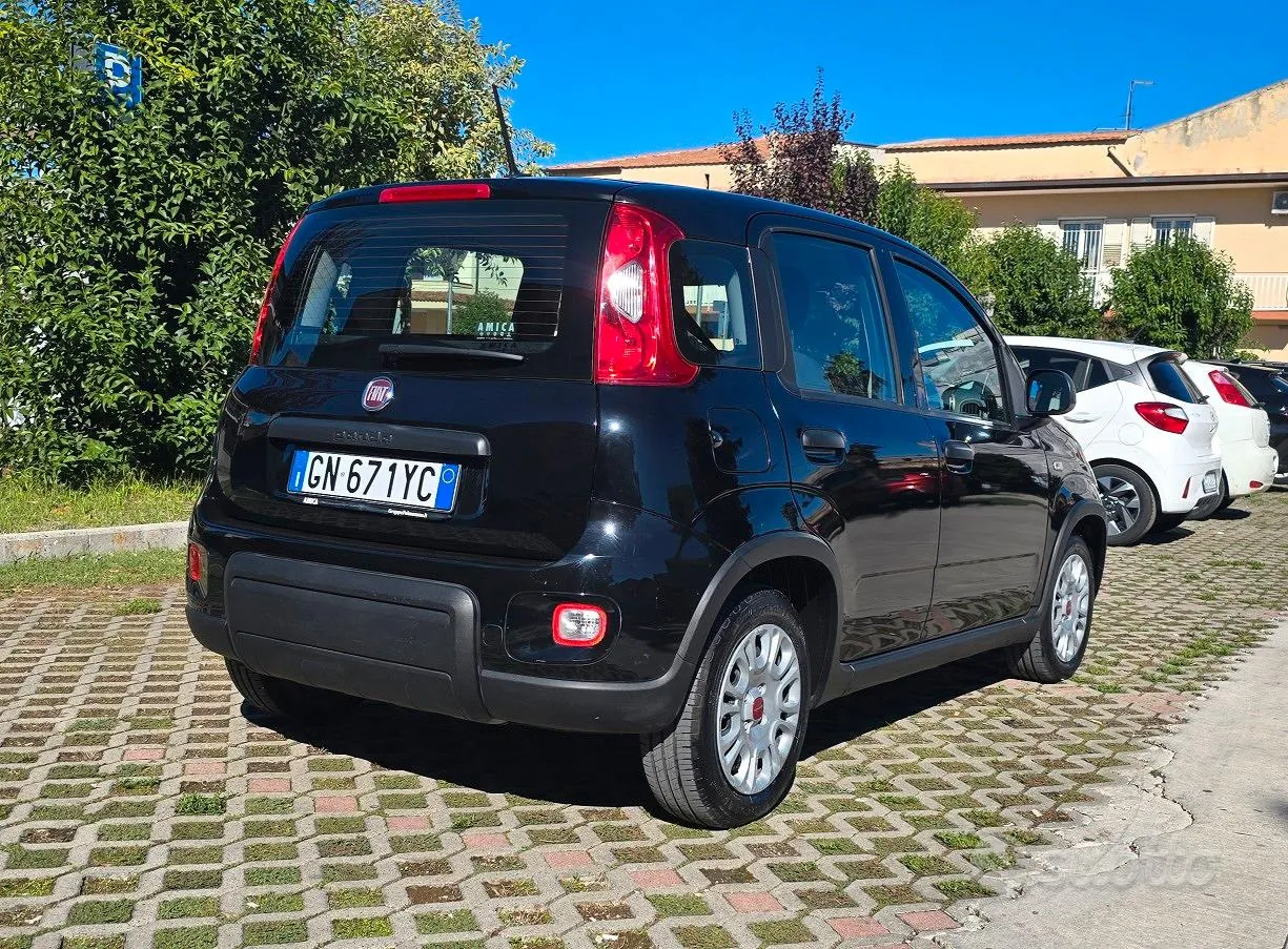 Fiat Panda 2023 photo 2
