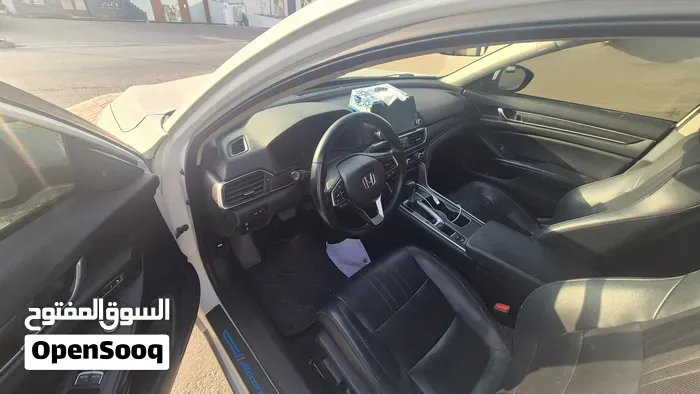Honda Accord 2018 photo 3