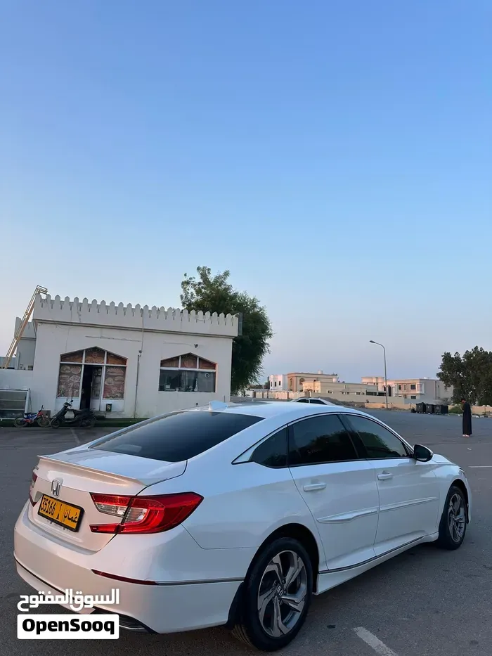 Honda Accord 2018 photo 5