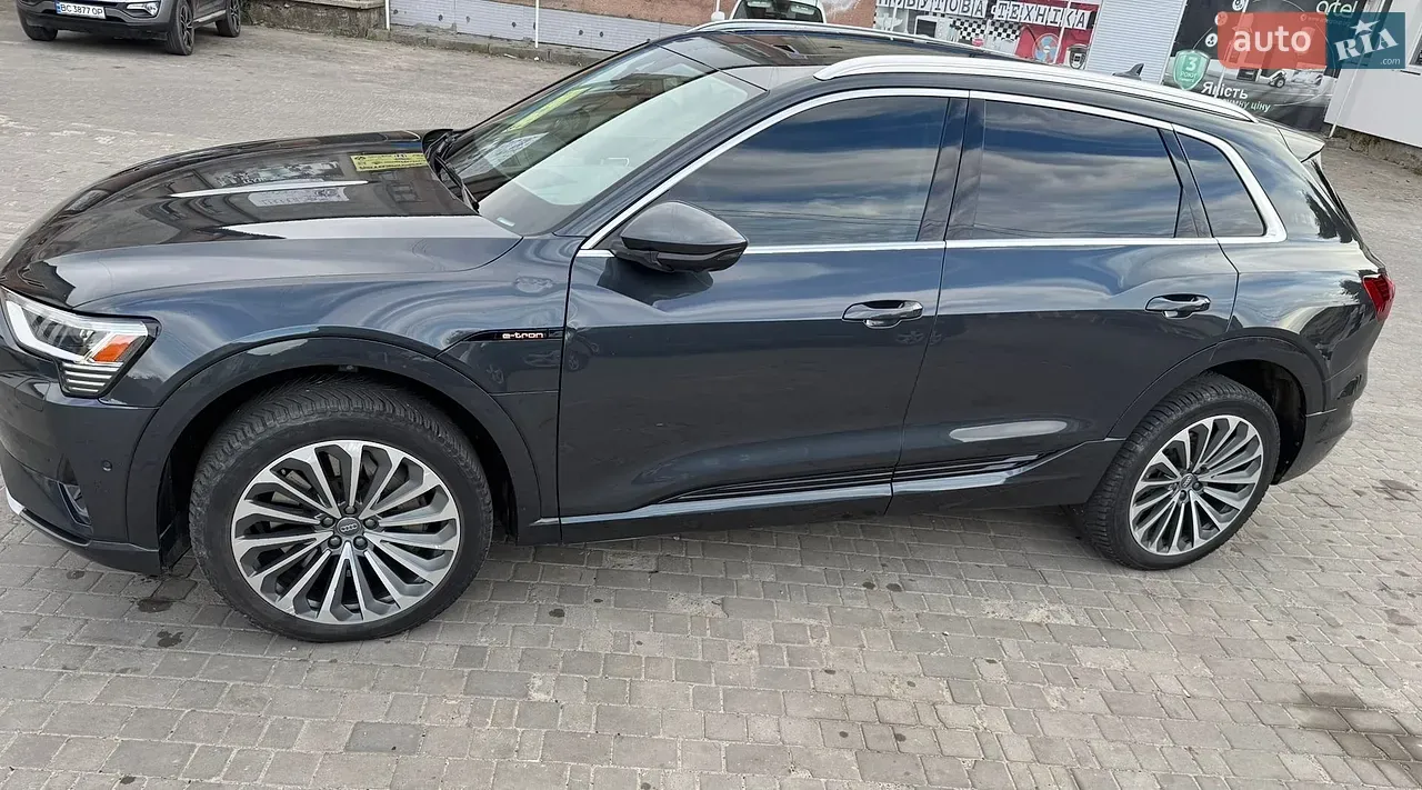 Audi E-Tron 2019 photo 2