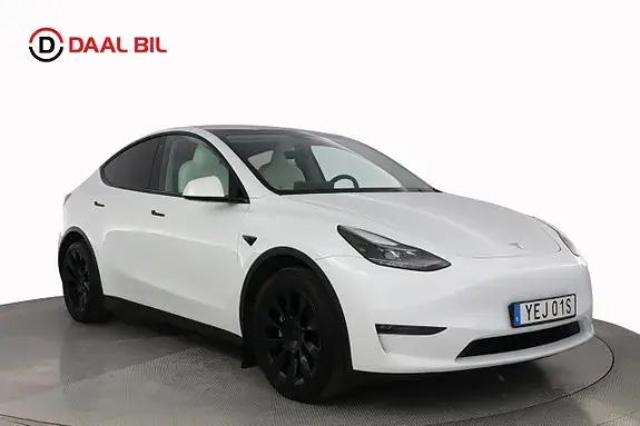 Tesla Model Y 2023 photo 3