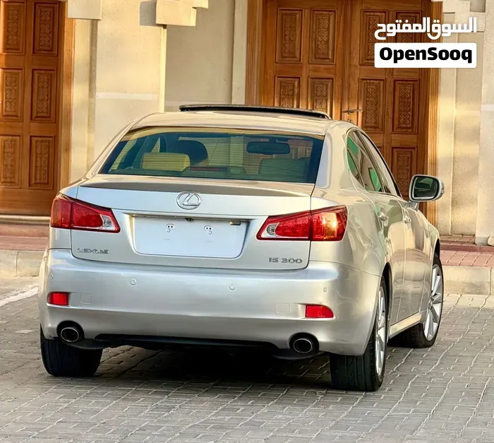 Lexus Is 2010 photo 3