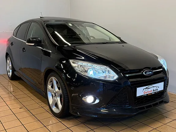 Ford Focus 2014 photo 3