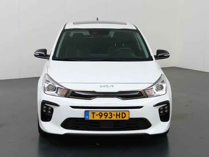Kia Rio 2023 photo 3