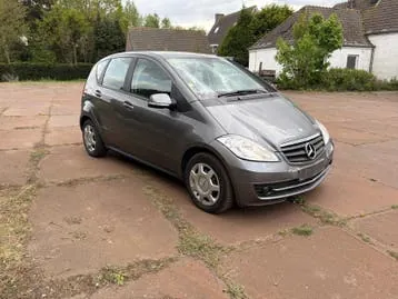 Mercedes-Benz A-Class 2009 photo 2