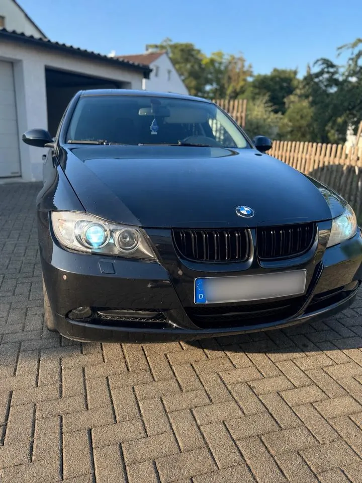 BMW 320I