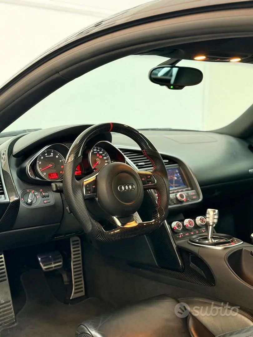Audi R8 2008 photo 5