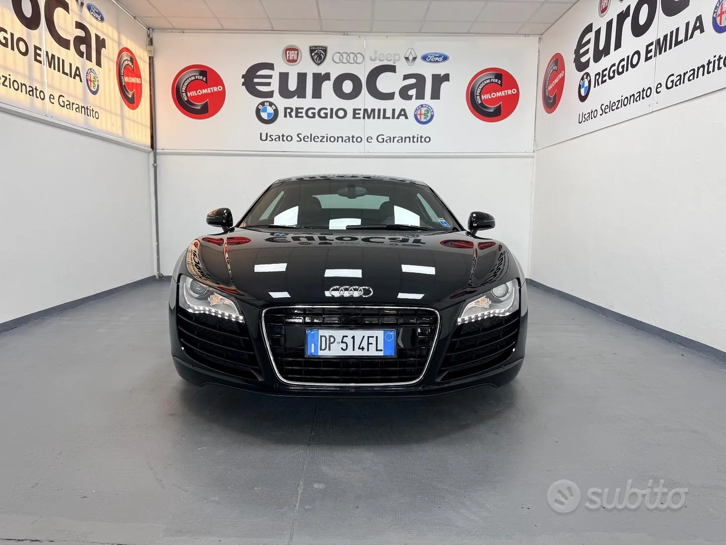 Audi R8 2008 photo 2