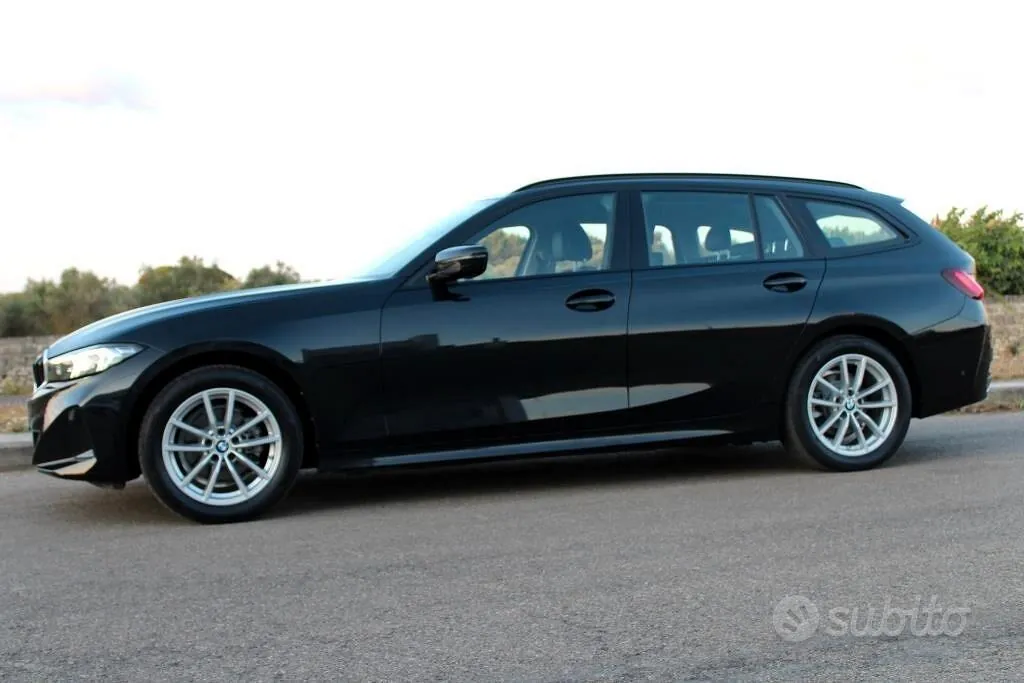 BMW 3 Series 2023 photo 2