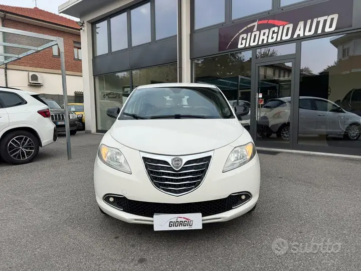 Lancia Ypsilon 2013 photo 5