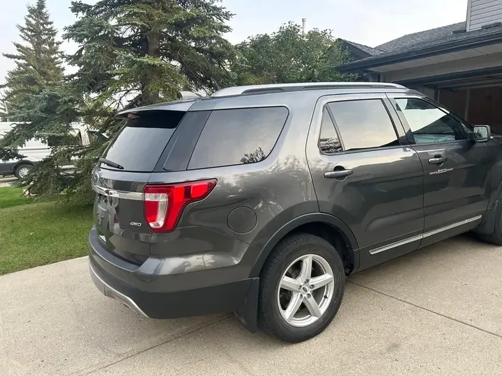 Ford Explorer 2017 photo 3