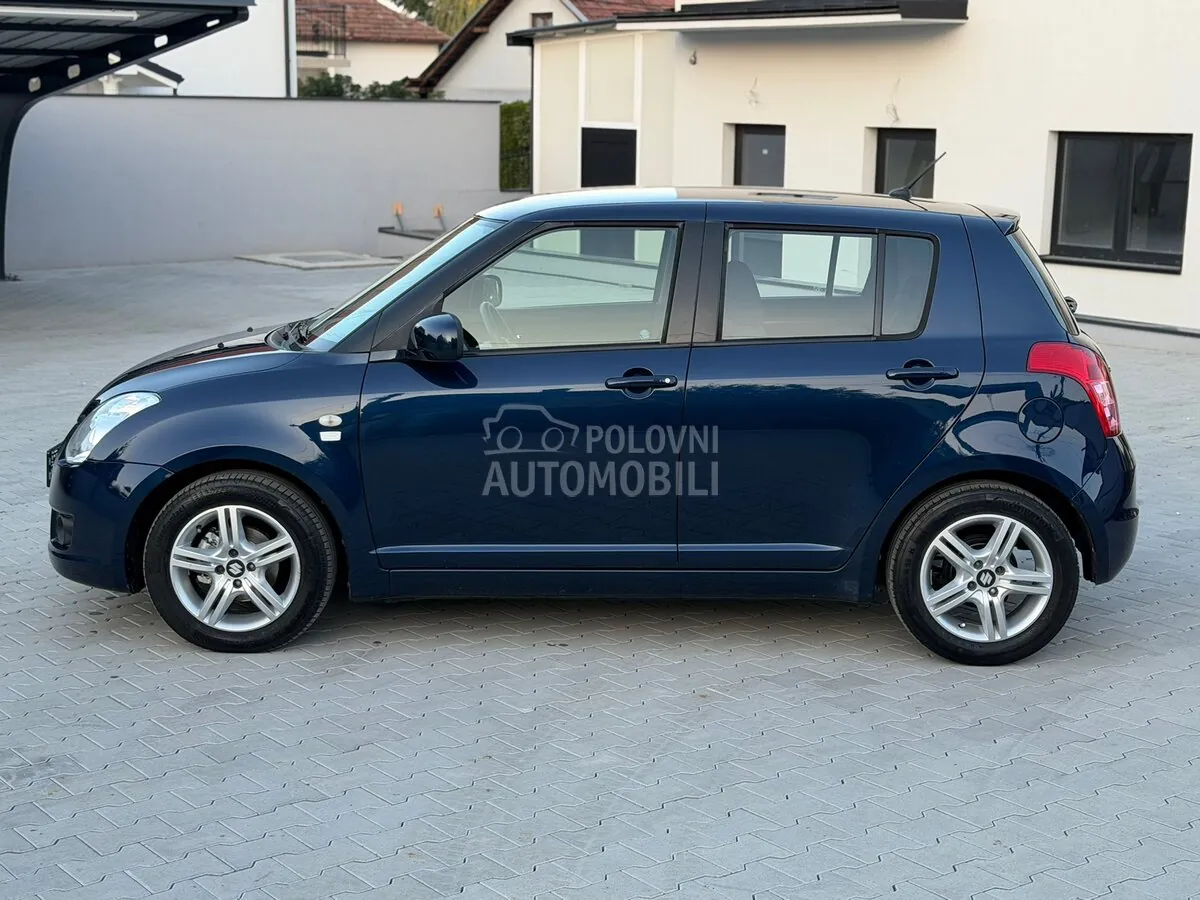 Suzuki Swift 2009 photo 2