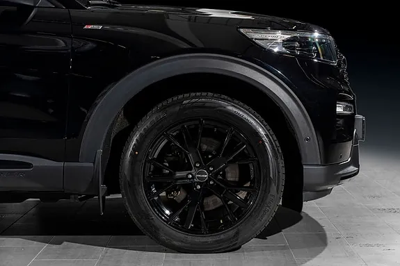 Ford Explorer 2023 photo 5