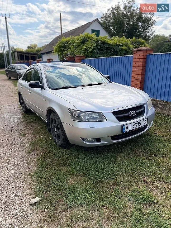 Hyundai Sonata