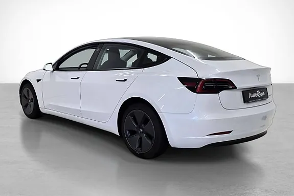Tesla Model 3 2022 photo 4