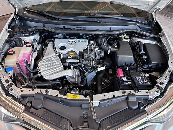 Toyota Auris 2016 photo 4
