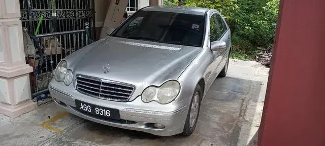 Mercedes-Benz C-Class