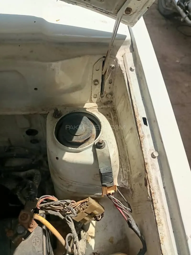 Suzuki Khyber