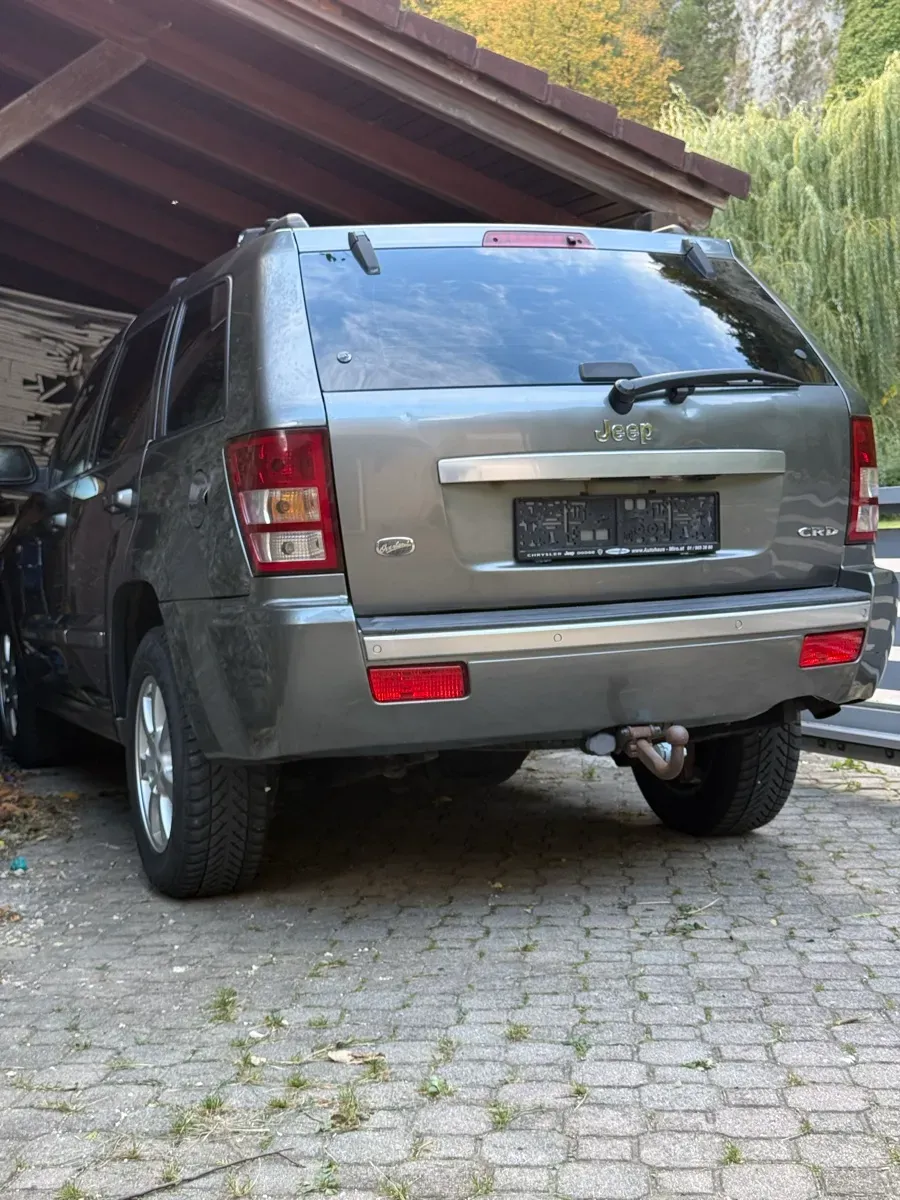 Jeep Grand Cherokee 2006 photo 2