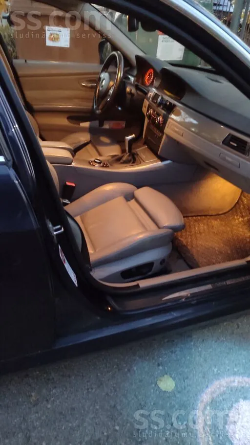 BMW 325 2009 photo 5