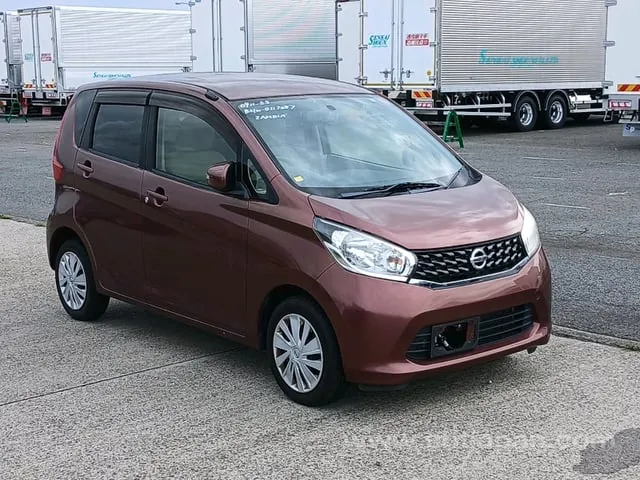 Nissan Dayz 2014 photo 2
