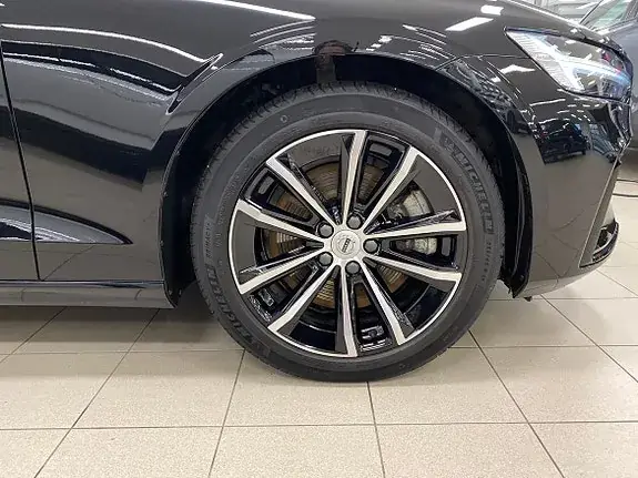 Volvo V60 2024 photo 5
