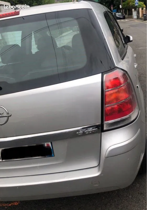 Opel Zafira 2007 photo 2