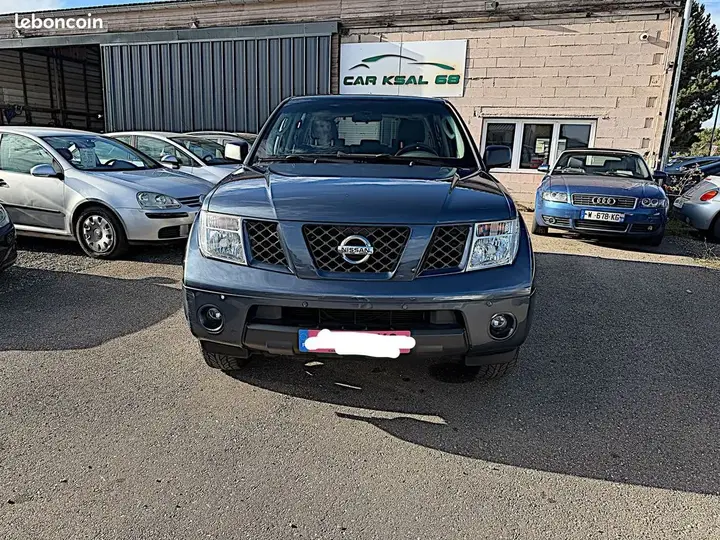 Nissan Pathfinder 2005 photo 2