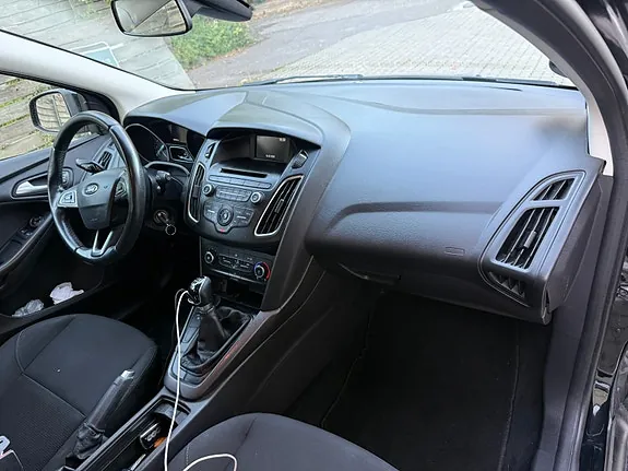 Ford Focus 2017 photo 4