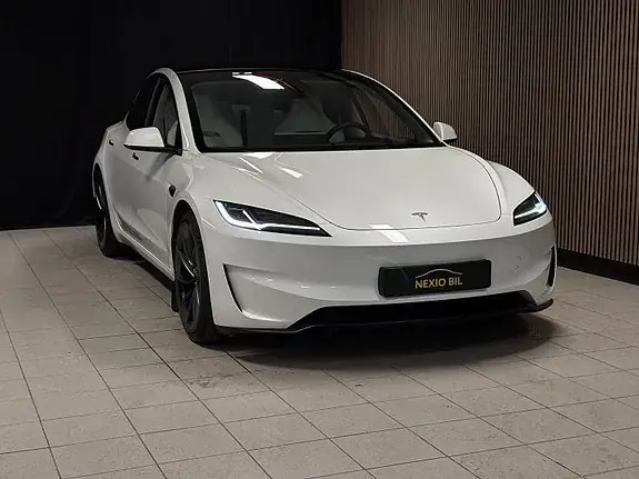 Tesla Model 3 2025 photo 2