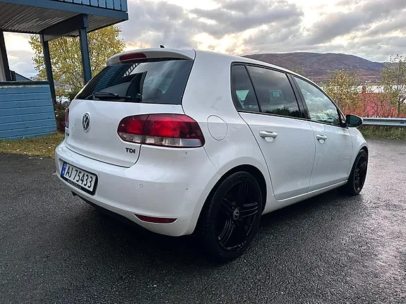 Volkswagen Golf Vi 2012 photo 4