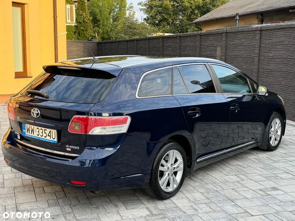 Toyota Avensis 2009 photo 4
