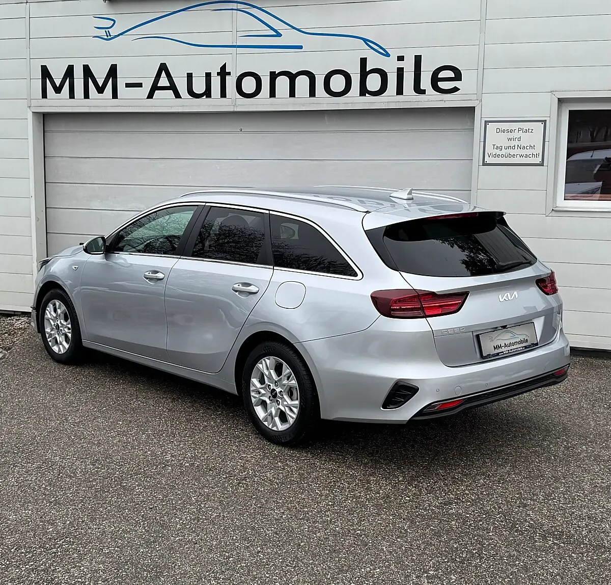 Kia Ceed 2023 photo 2
