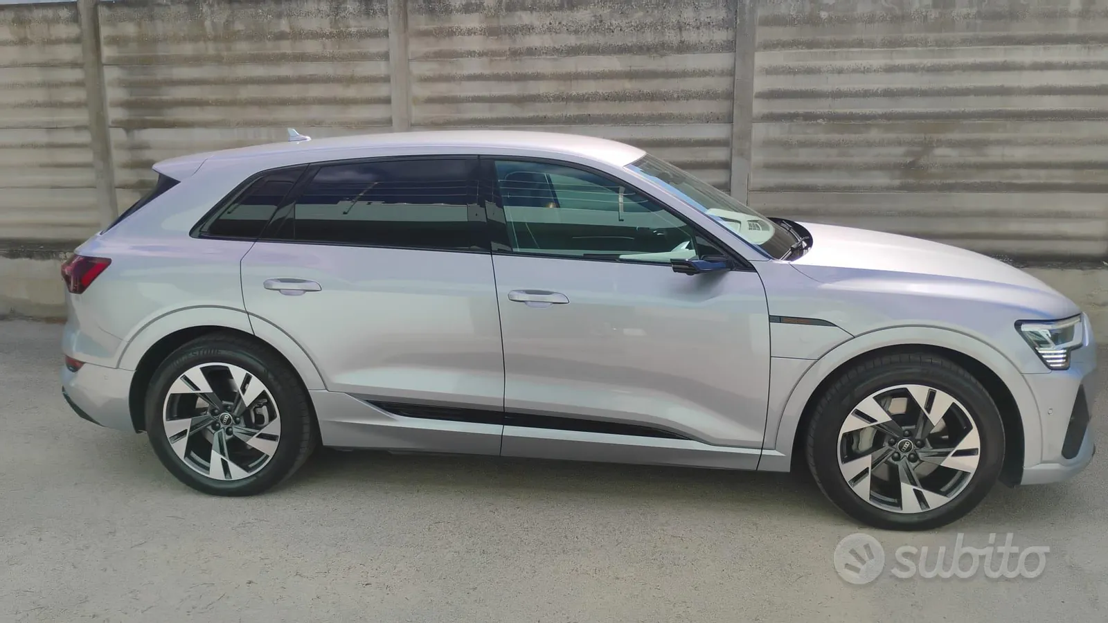Audi E-Tron 2022 photo 2