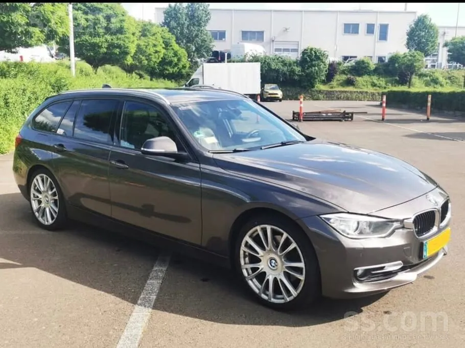 BMW 330