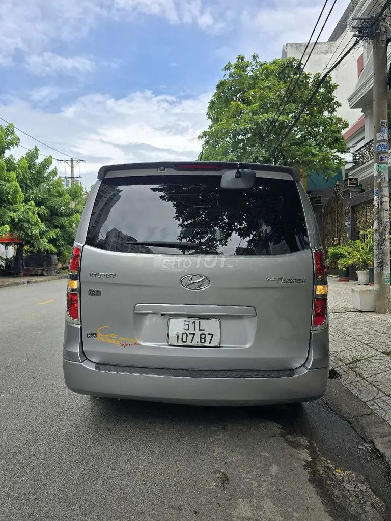 Hyundai Starex 2016 photo 2