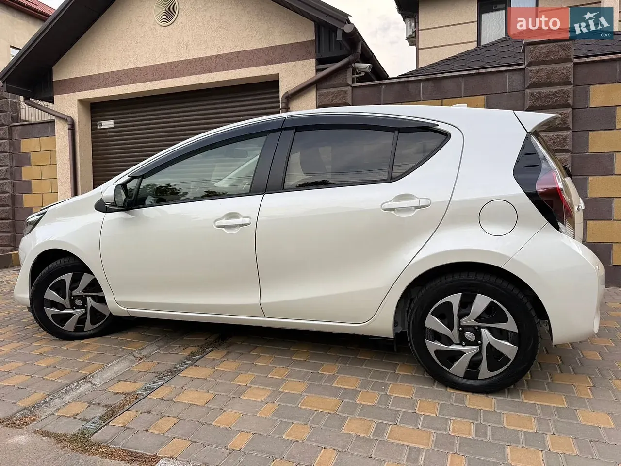Toyota Aqua 2020 photo 3
