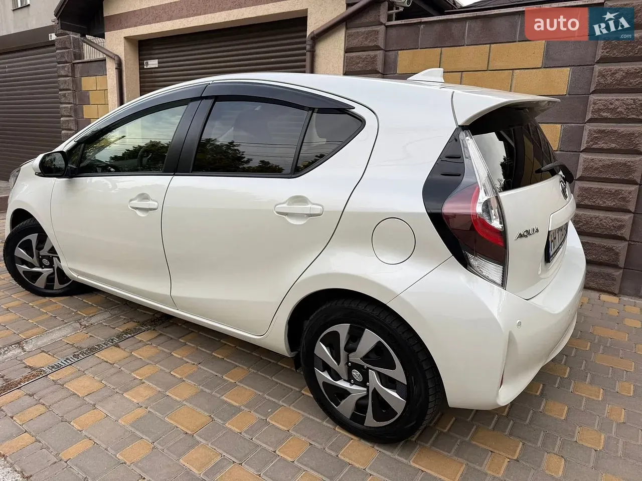 Toyota Aqua 2020 photo 2