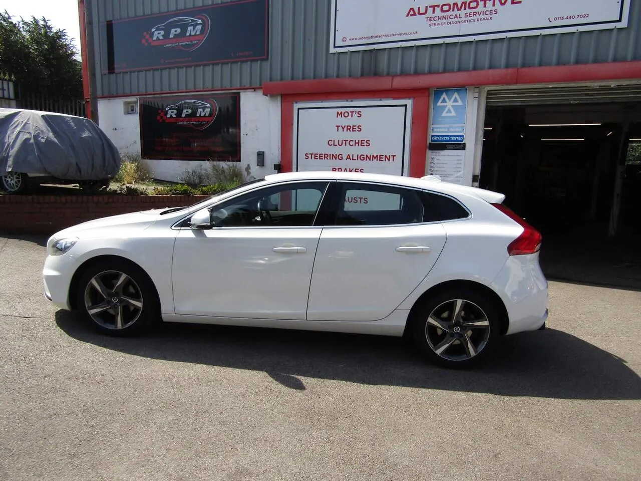 Volvo V40 2015 photo 5
