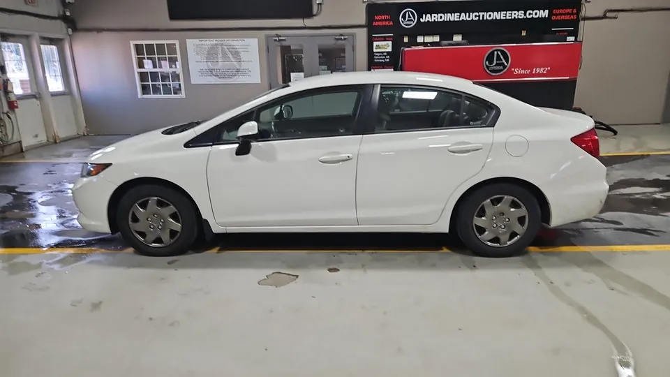 Honda Civic 2012 photo 2