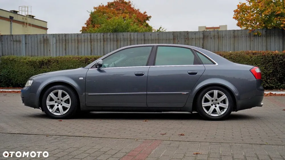Audi A4 Limousine 2001 photo 4
